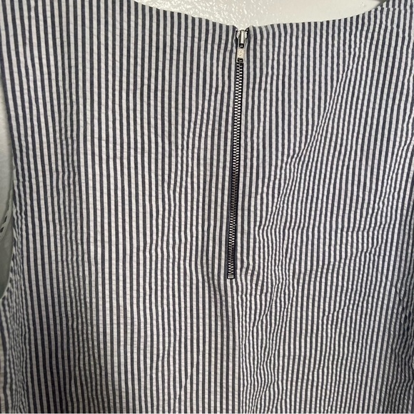 Heyton Sleeveless Shift Dress White Blue Seersucker - Picture 9 of 11